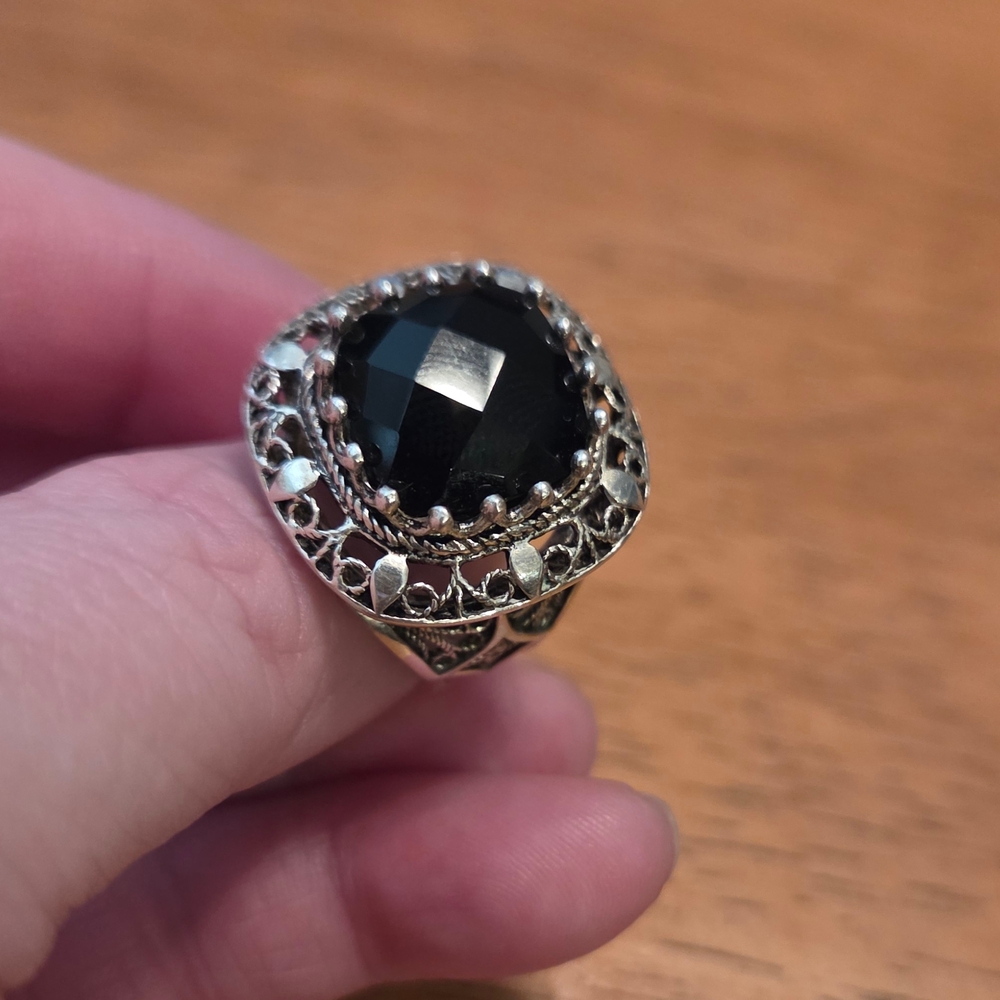 Elegant Black and Sterling Silver Women's Ring